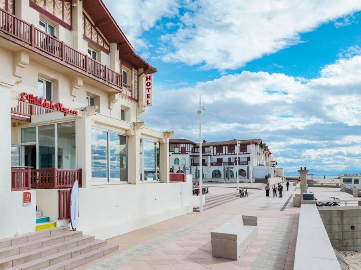 Hôtel de La Plage - Bonjour Fun