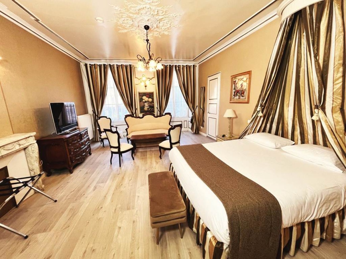 Hotel De La Poste - Bonjour Fun