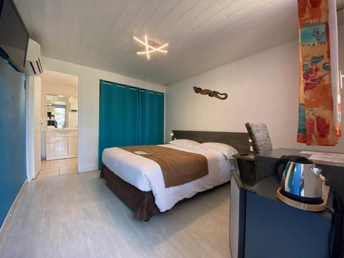 Hotel Des 4 Vents "Esprit Camargue" Parking Privé  - Bonjour Fun