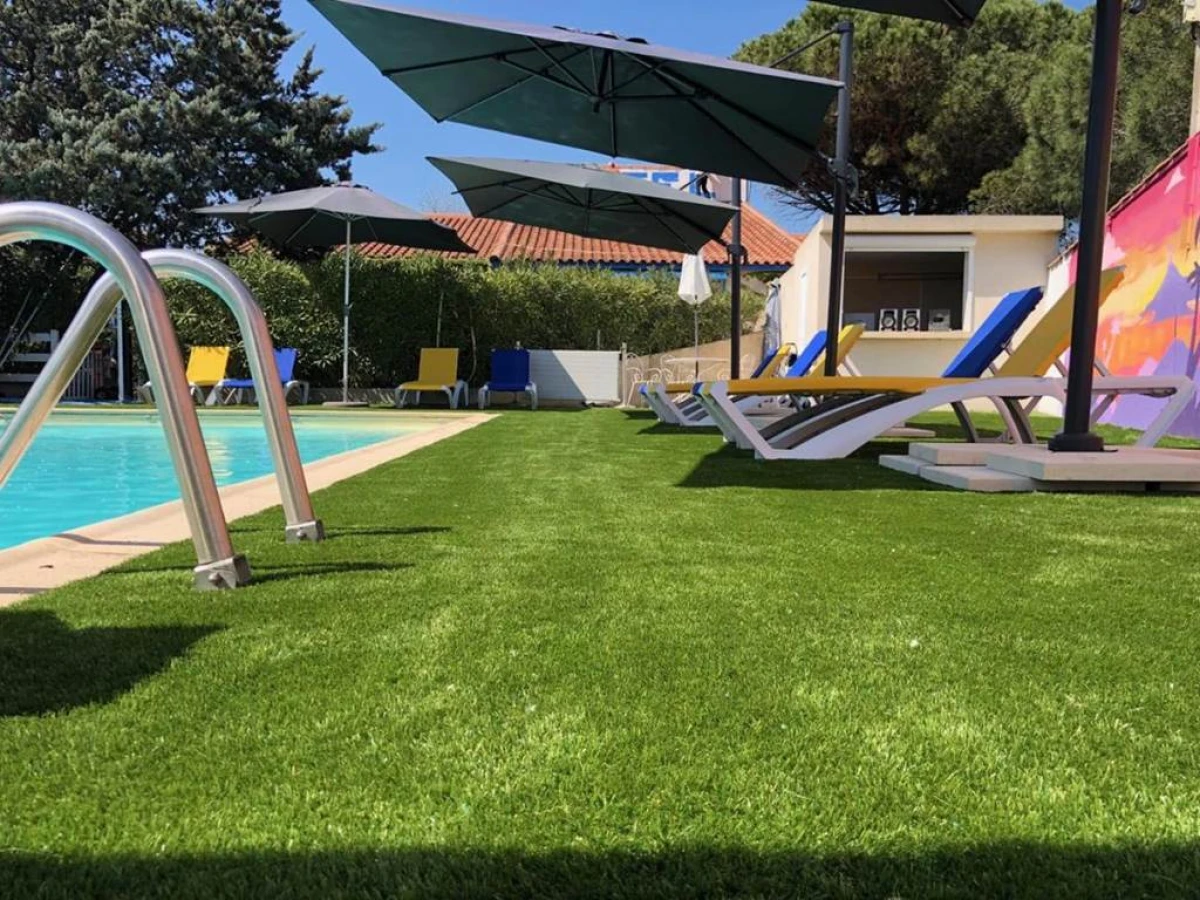 Hotel Des 4 Vents "Esprit Camargue" - Bonjour Fun
