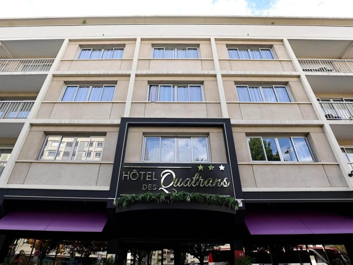 Hôtel Des Quatrans - Bonjour Fun Hôtel Des Quatrans - Bonjour Fun