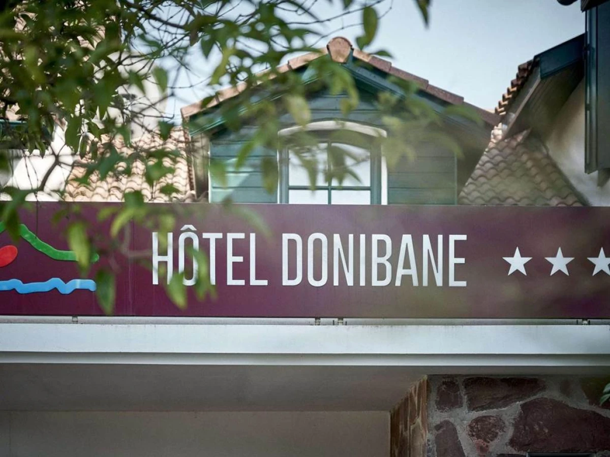 Hotel Donibane Saint-Jean-de-Luz - Bonjour Fun