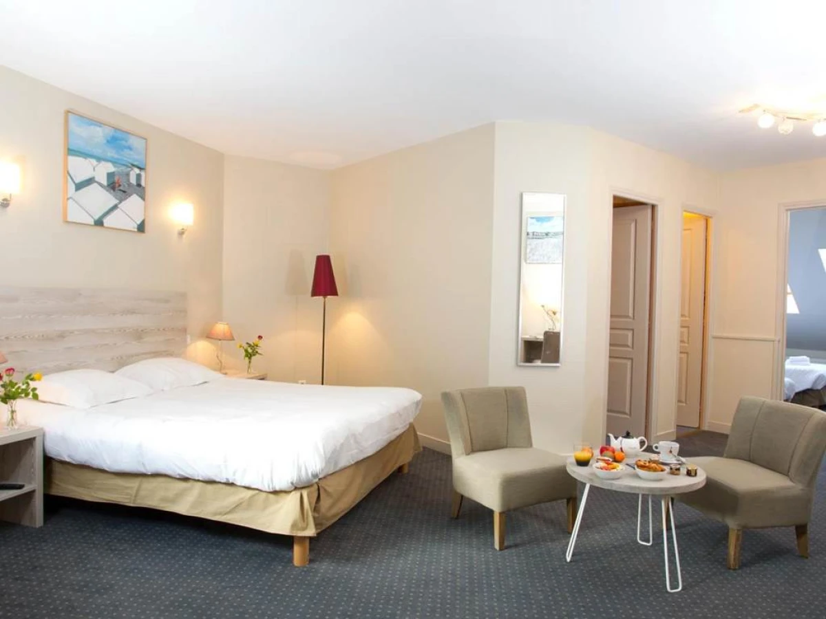 Hotel du Port et des Bains - Bonjour Fun