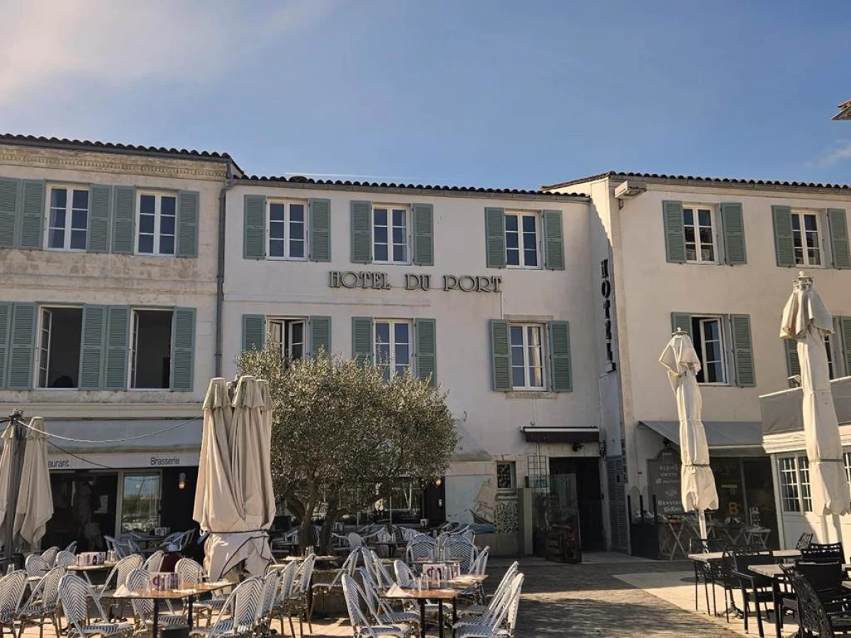 Hôtel du Port - Bonjour Fun