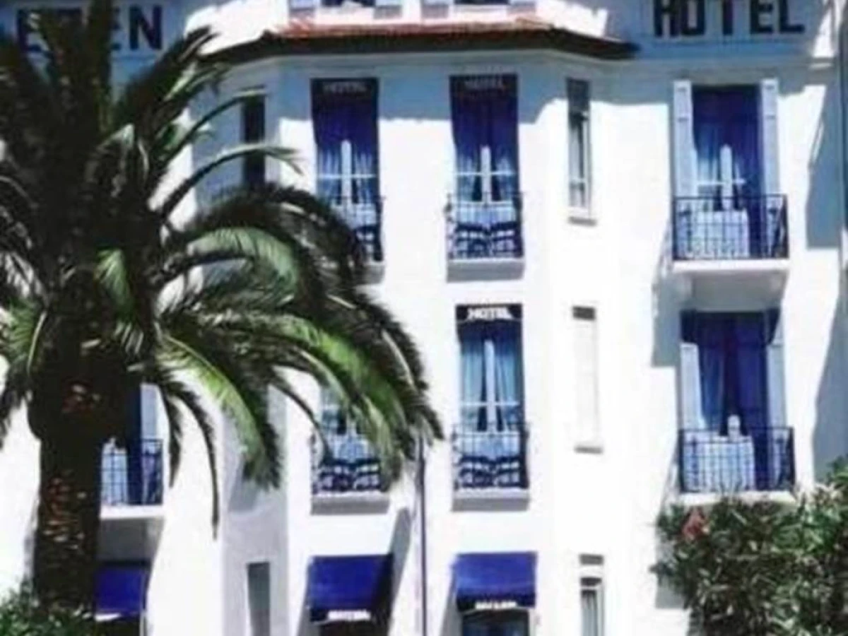 Hôtel Eden - La Baigneuse - Bonjour Fun