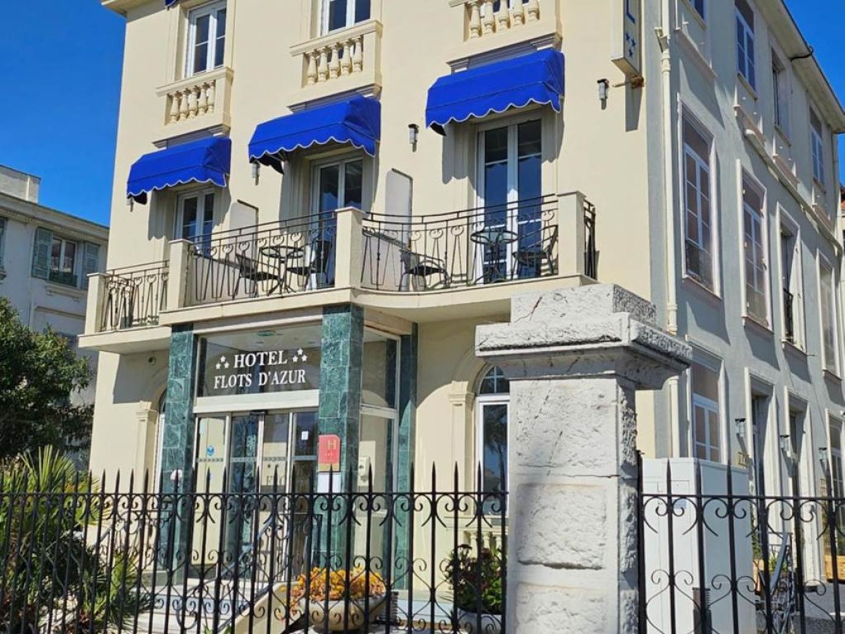 Hotel Flots d'Azur Promenade des Anglais - Bonjour Fun