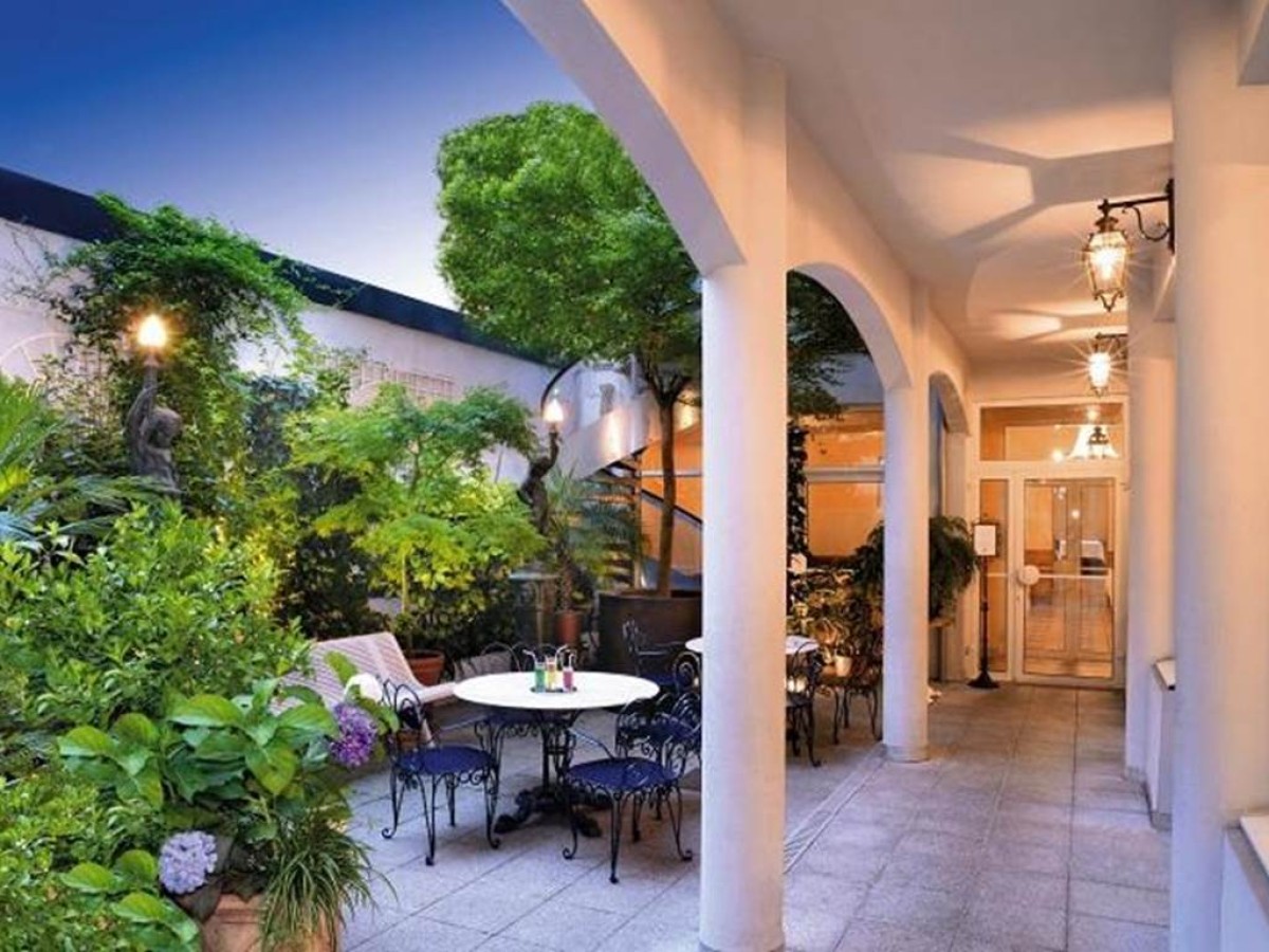 Hôtel Gloria & Avenue - Bonjour Fun