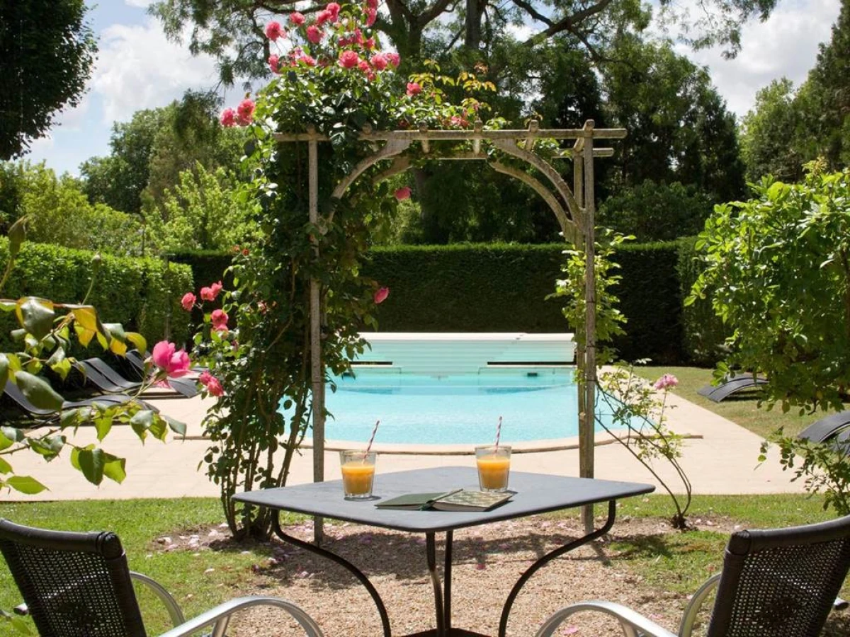 Hotel La Roseraie - Bonjour Fun