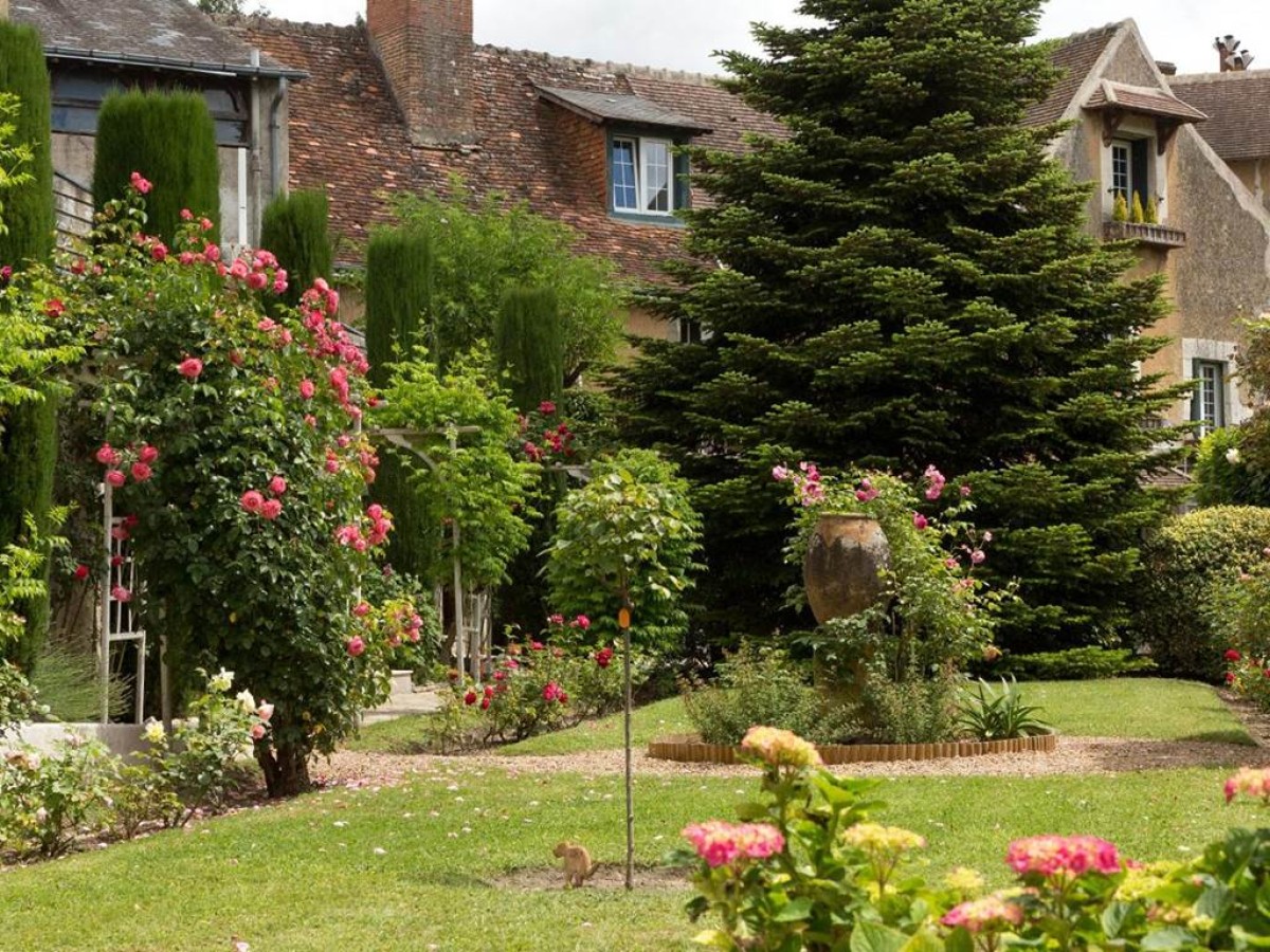 Hotel La Roseraie - Bonjour Fun