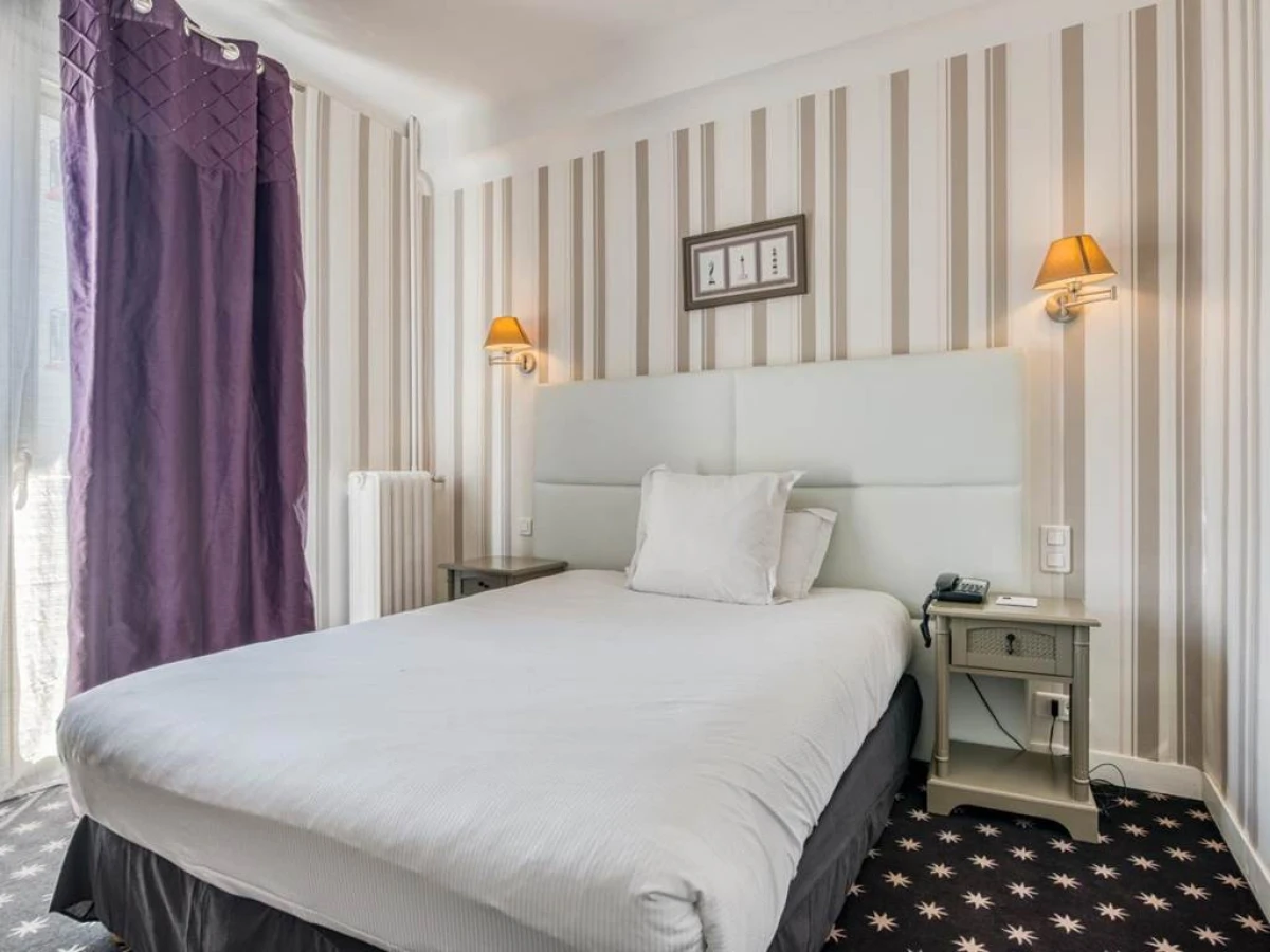 Hotel Le Berry Saint-Nazaire - Bonjour Fun