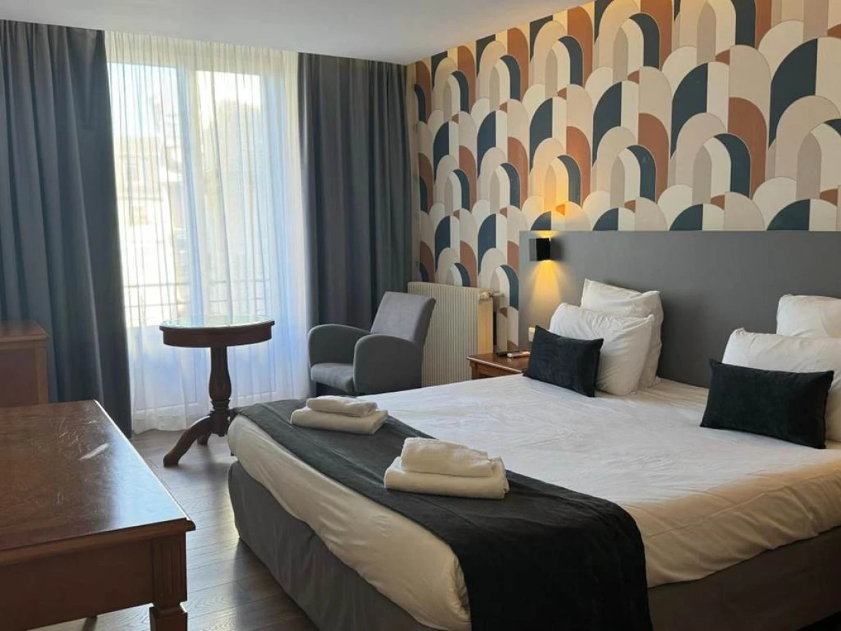 Hotel Le Bourgogne - Bonjour Fun