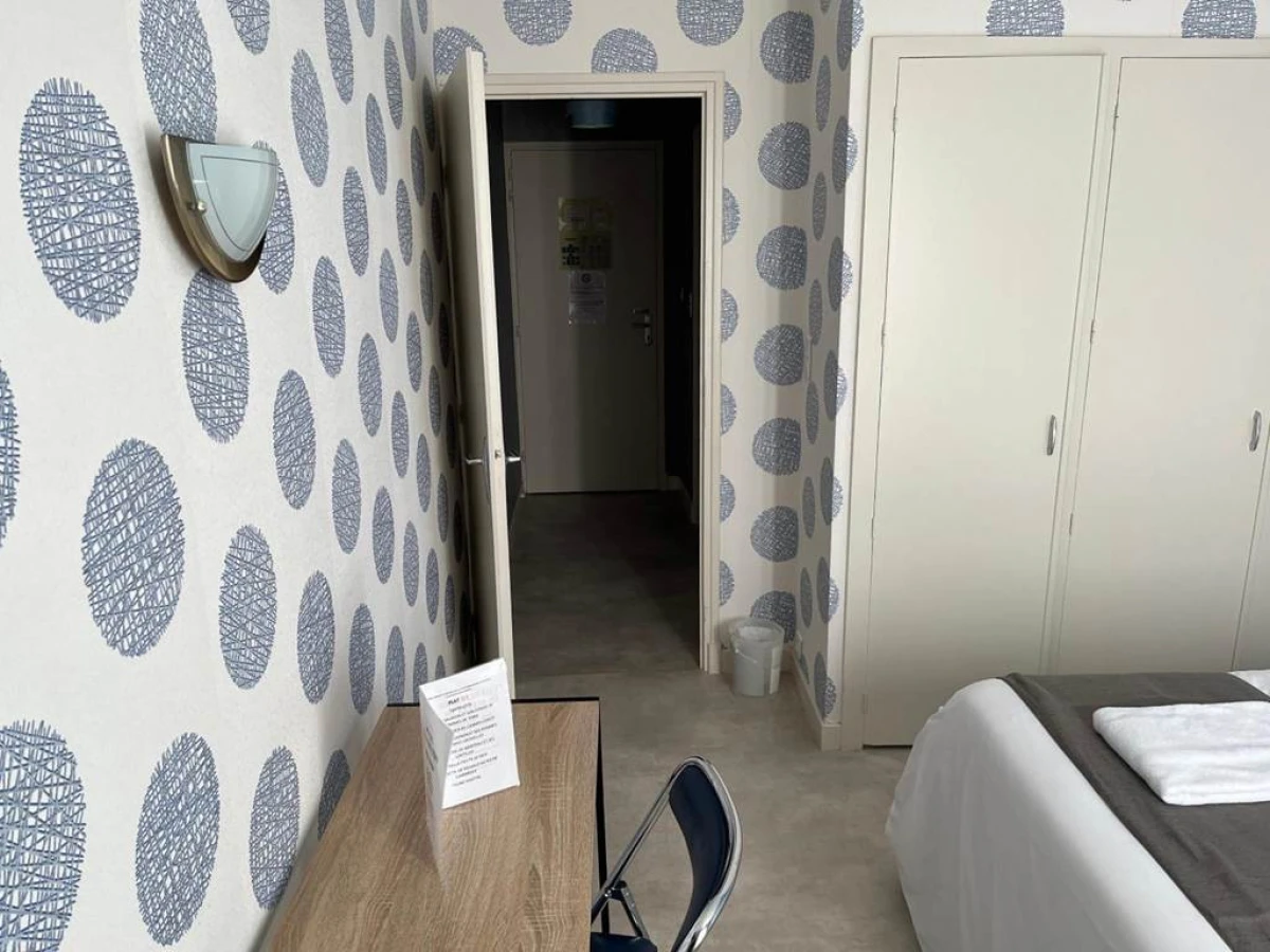 Hôtel Le Lyon Vert Commentry - Bonjour Fun