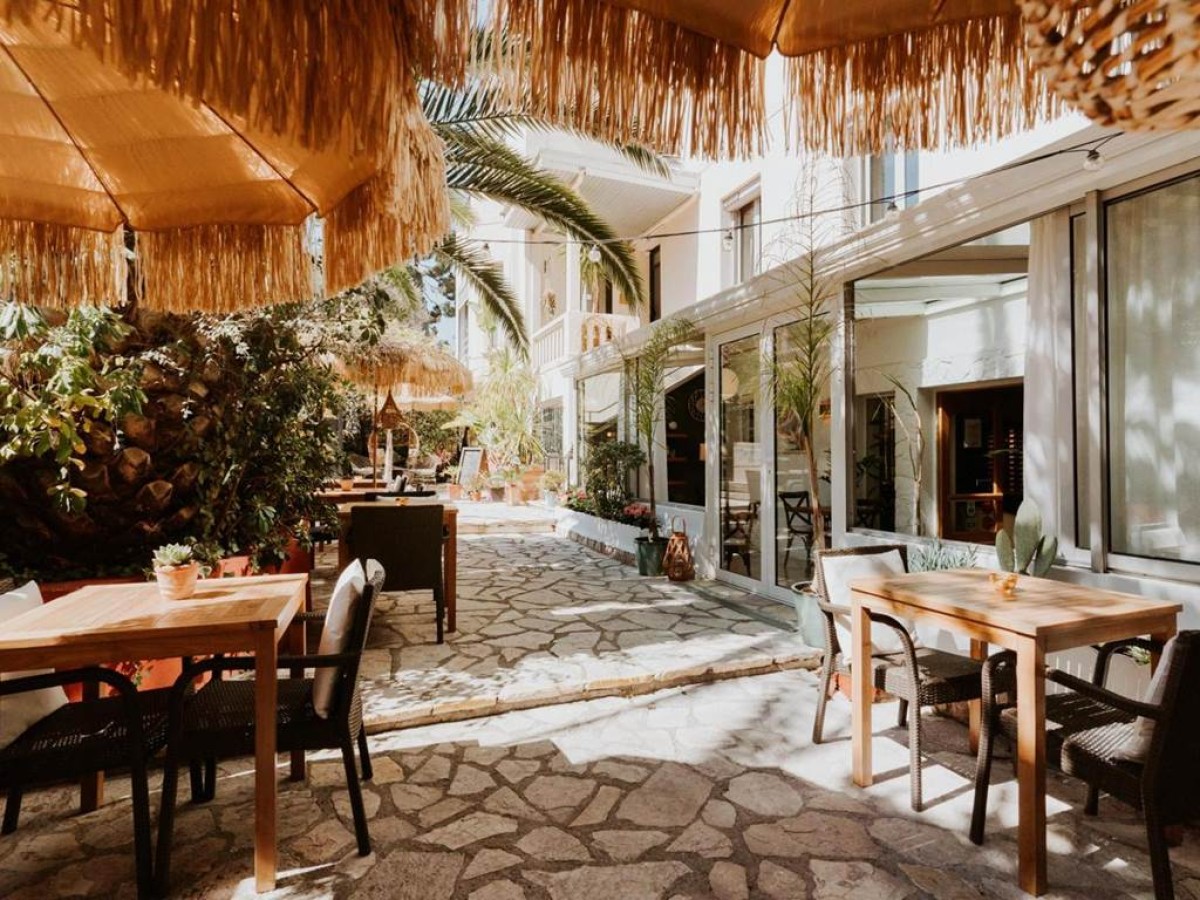 Hôtel Le Petit Castel - Bonjour Fun