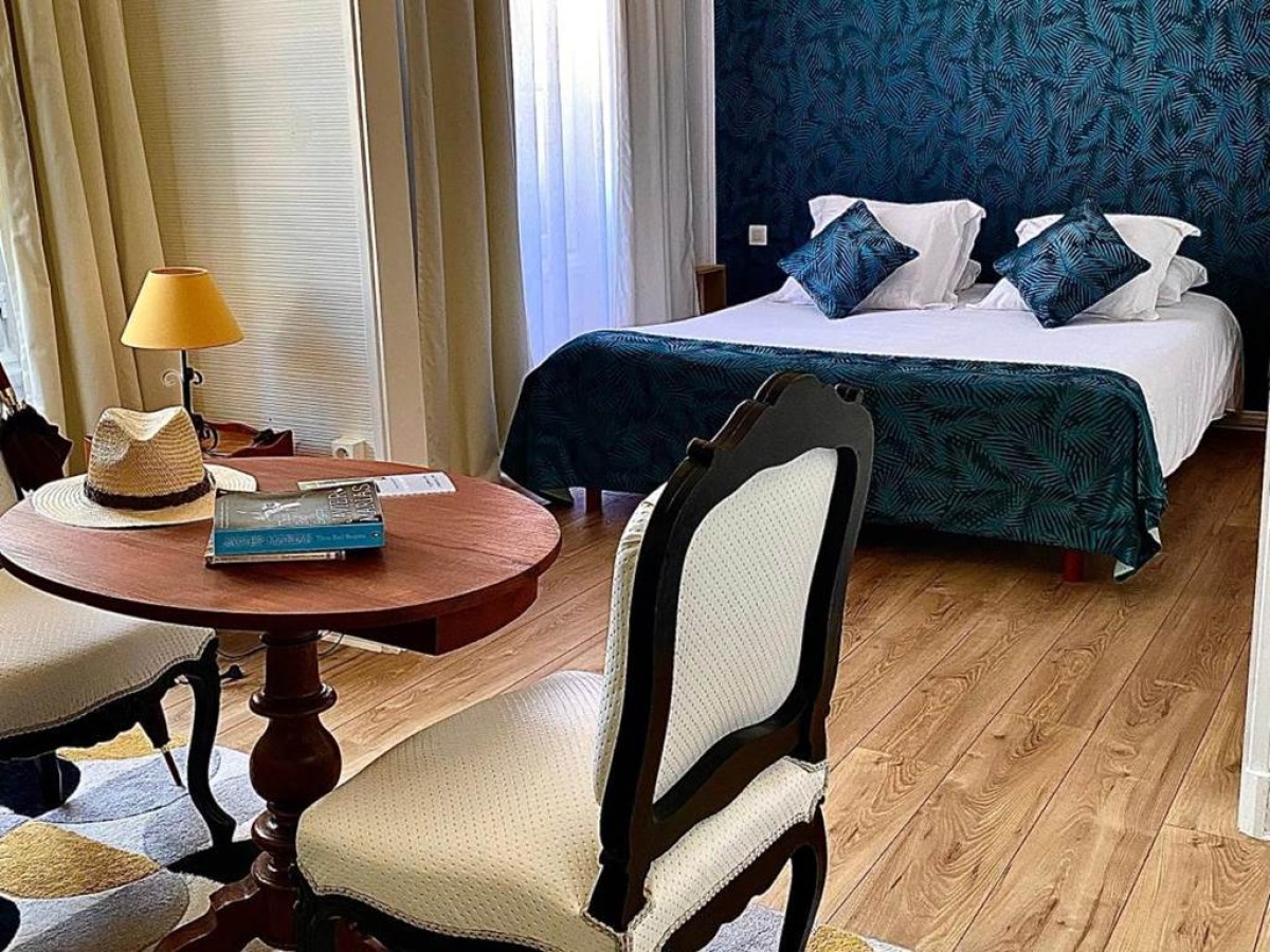 Hôtel Le Plantagenet - Bonjour Fun