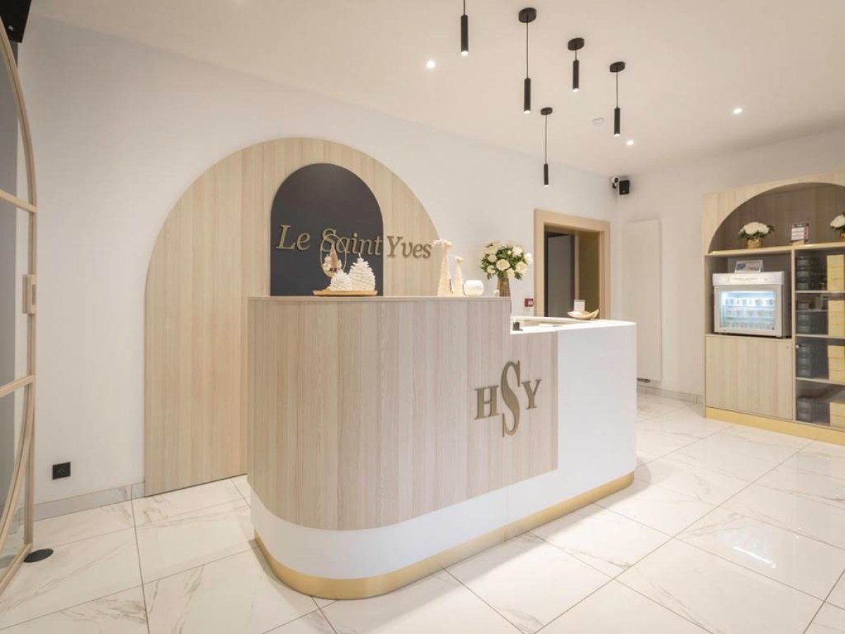 Hotel Le Saint-Yves - Bonjour Fun