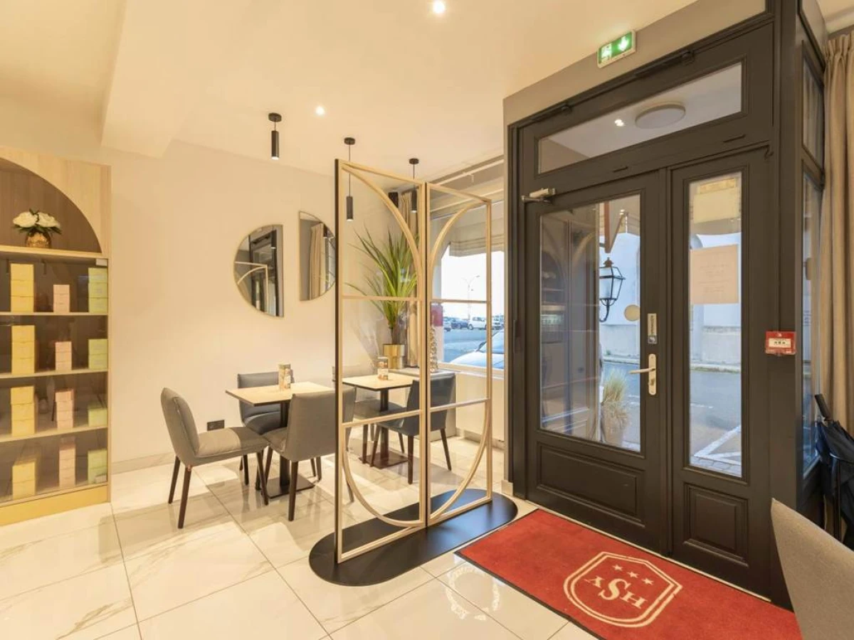 Hotel Le Saint-Yves - Bonjour Fun