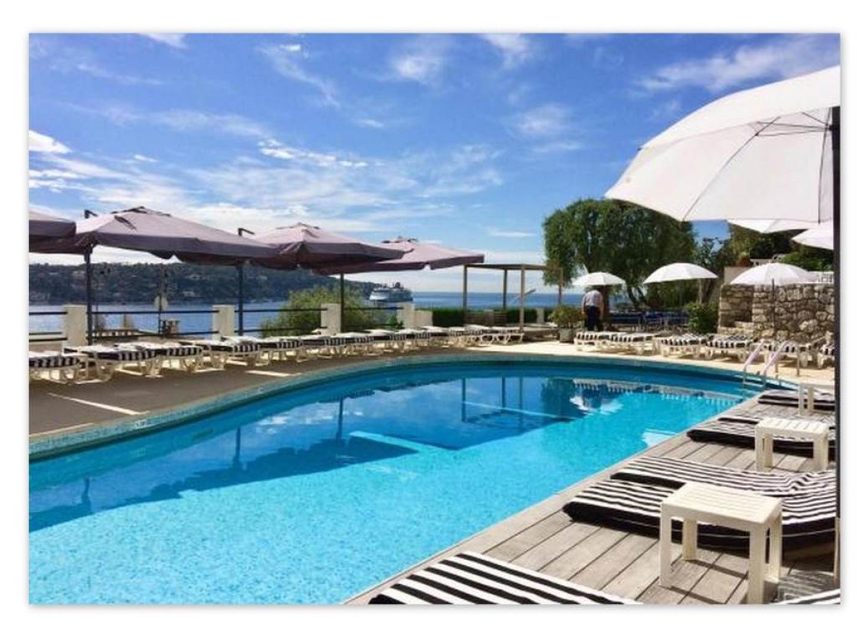 Hôtel Le Versailles - Bonjour Fun