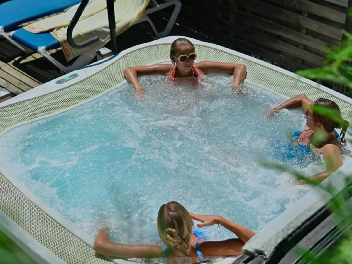 Hotel Les Jardins de Bormes - Bonjour Fun