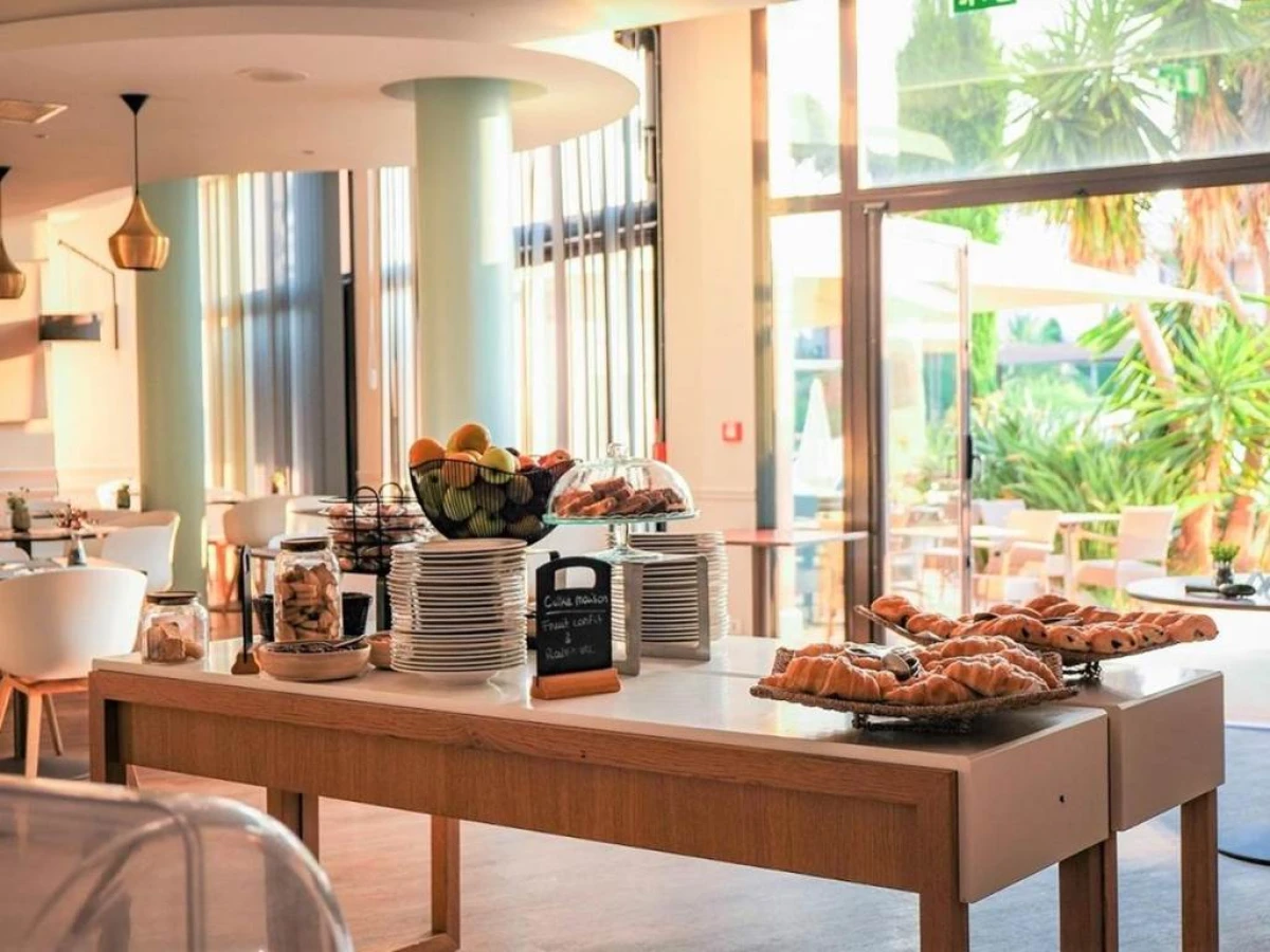 Hôtel Les Jardins De Sainte-Maxime - Bonjour Fun