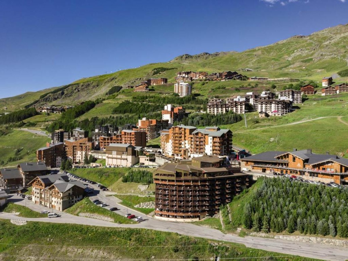 Hôtel Les Menuires Les Bruyères - Bonjour Fun