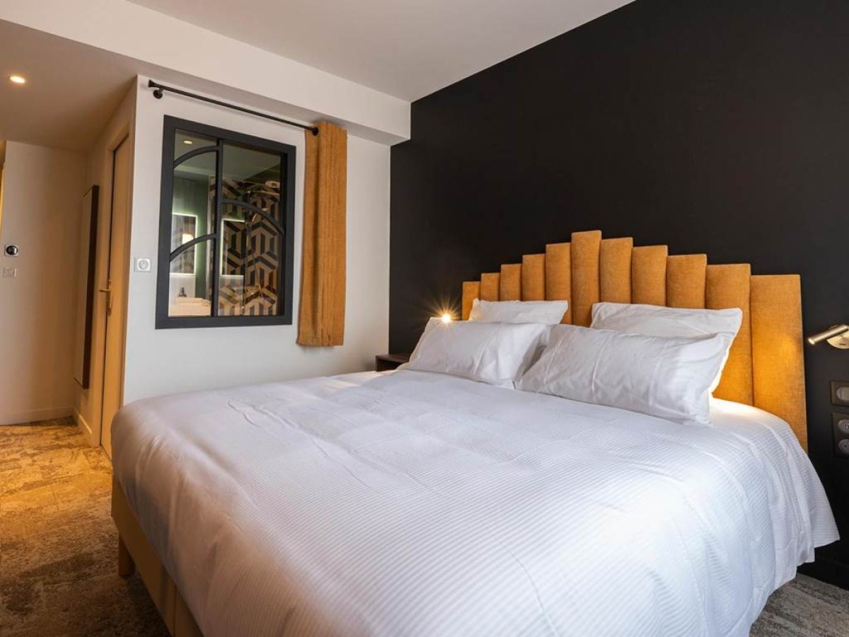 Hôtel Les Pins - Bonjour Fun