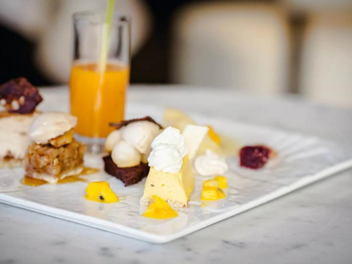 Hôtel Logis Le Bourbon - Bonjour Fun