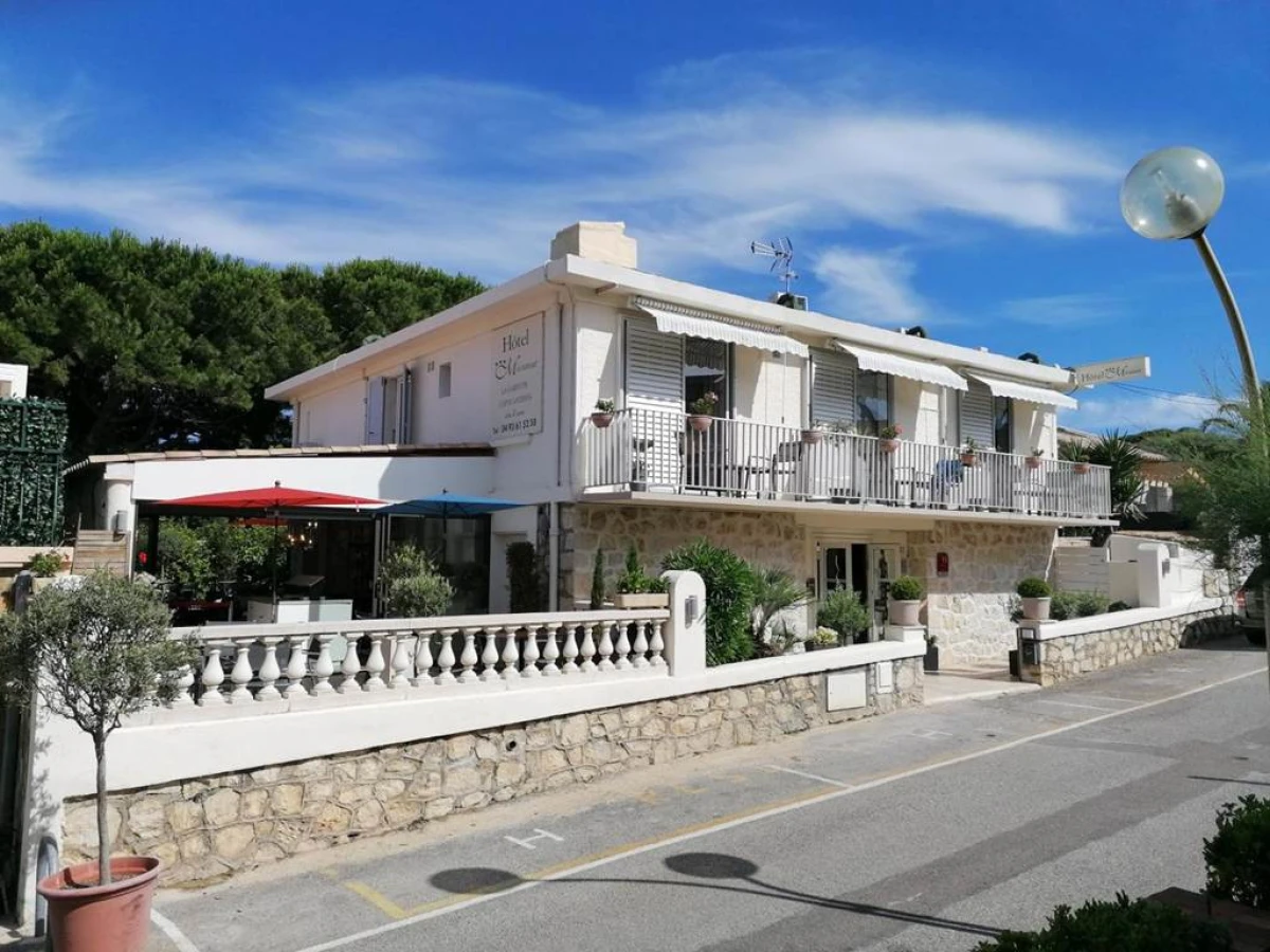 Hotel Miramar- Cap d'Antibes - La Garoupe plage - Bonjour Fun