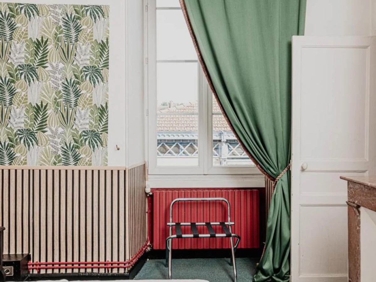 Hotel Moderne Et Pigeon - Bonjour Fun