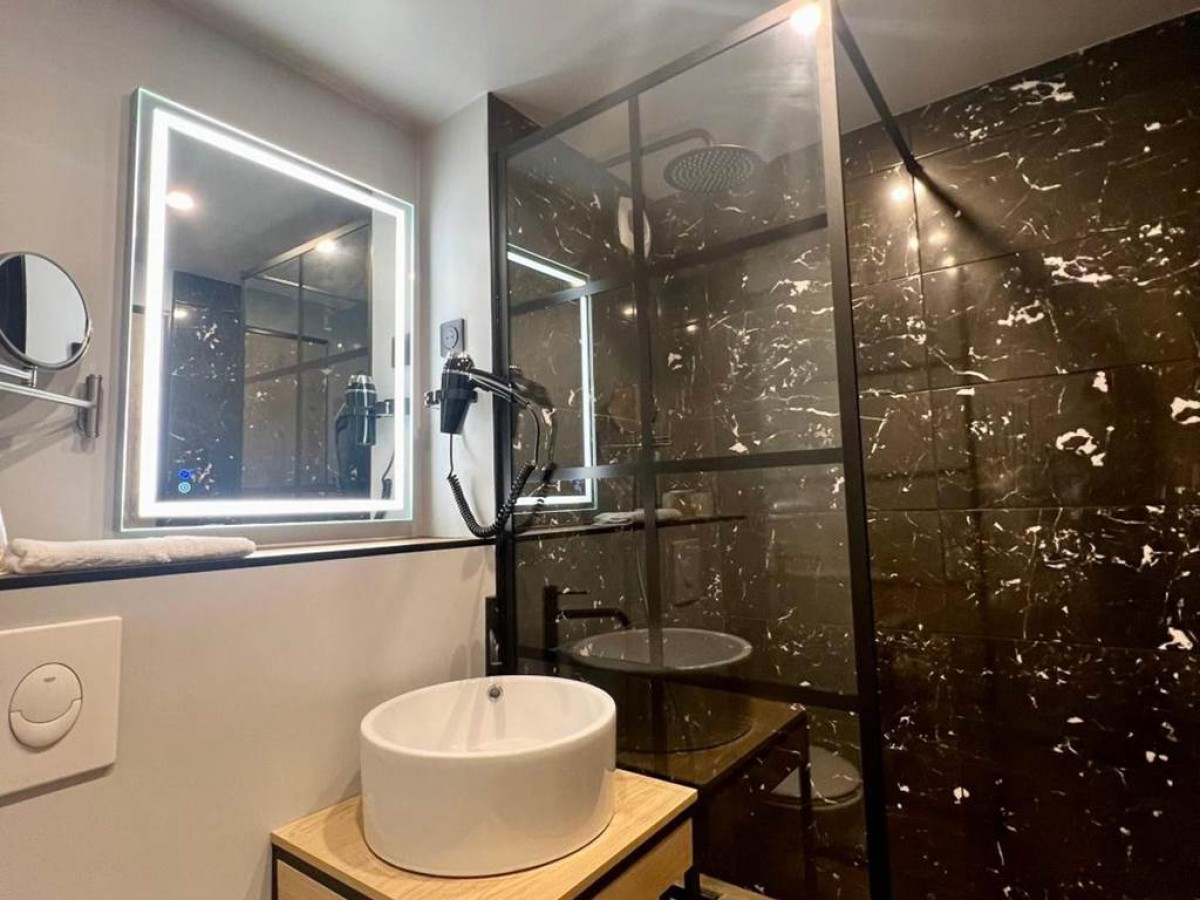 Hôtel Originals City - Bonjour Fun