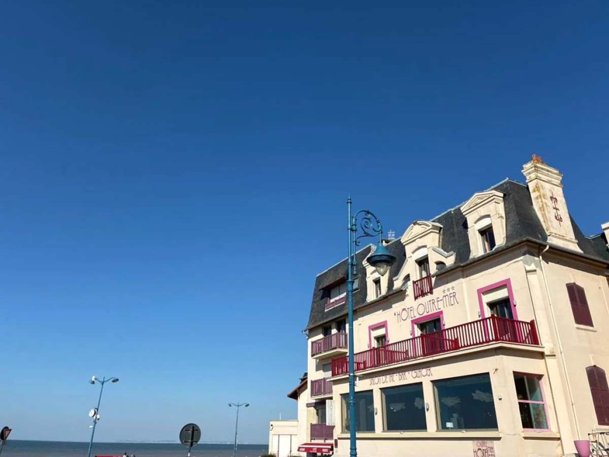Hôtel Outre-Mer - Villa Le Couchant - Bonjour Fun
