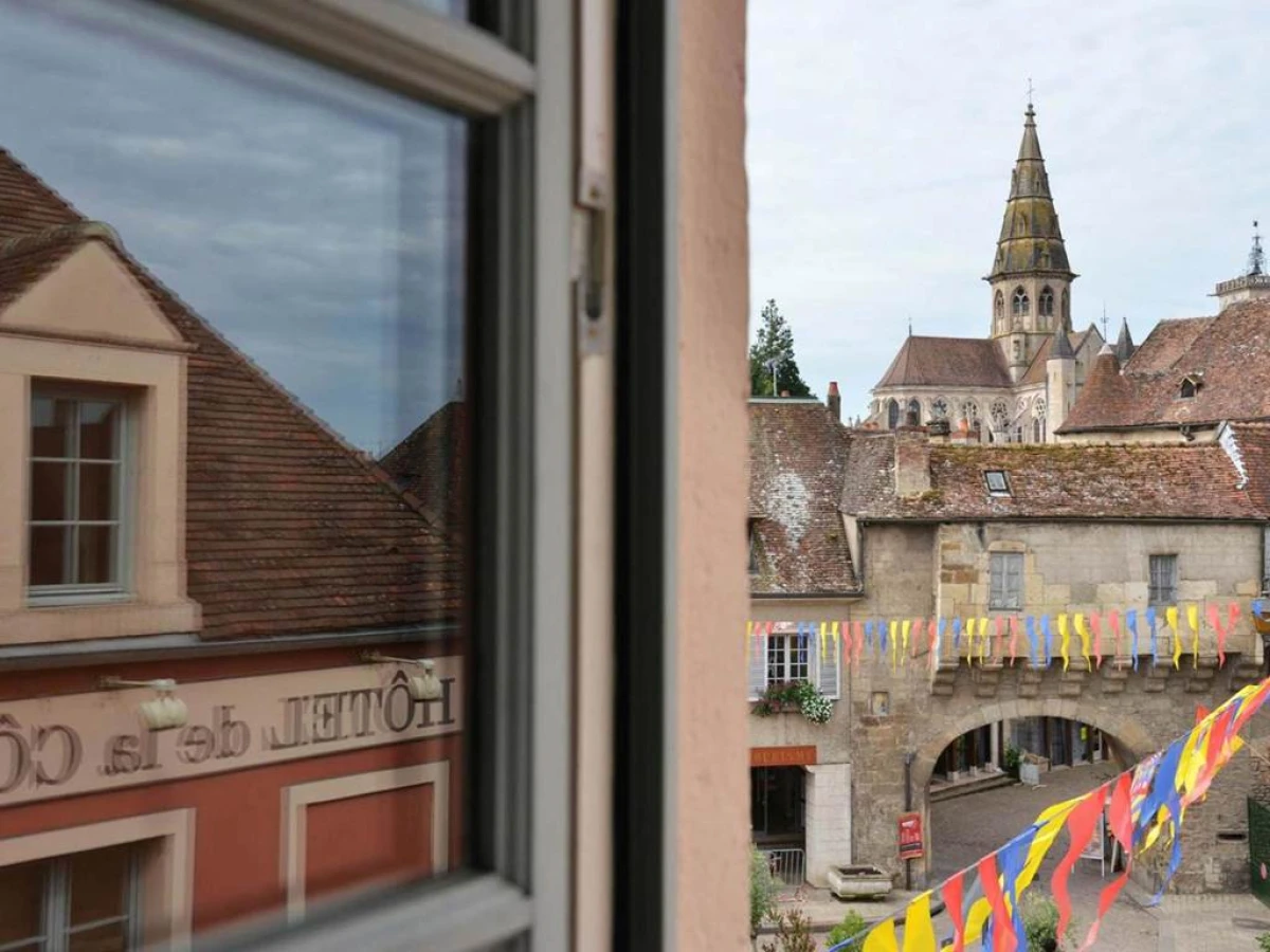 Hotel Relais De La Cote D'or - Bonjour Fun