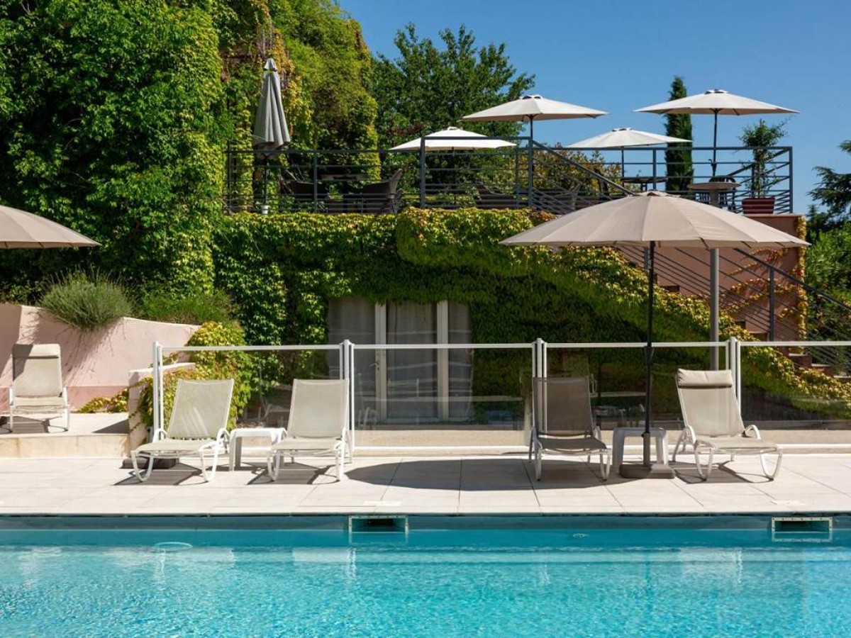 Hôtel & Résidence Lou Paradou Gréoux Les Bains - Bonjour Fun