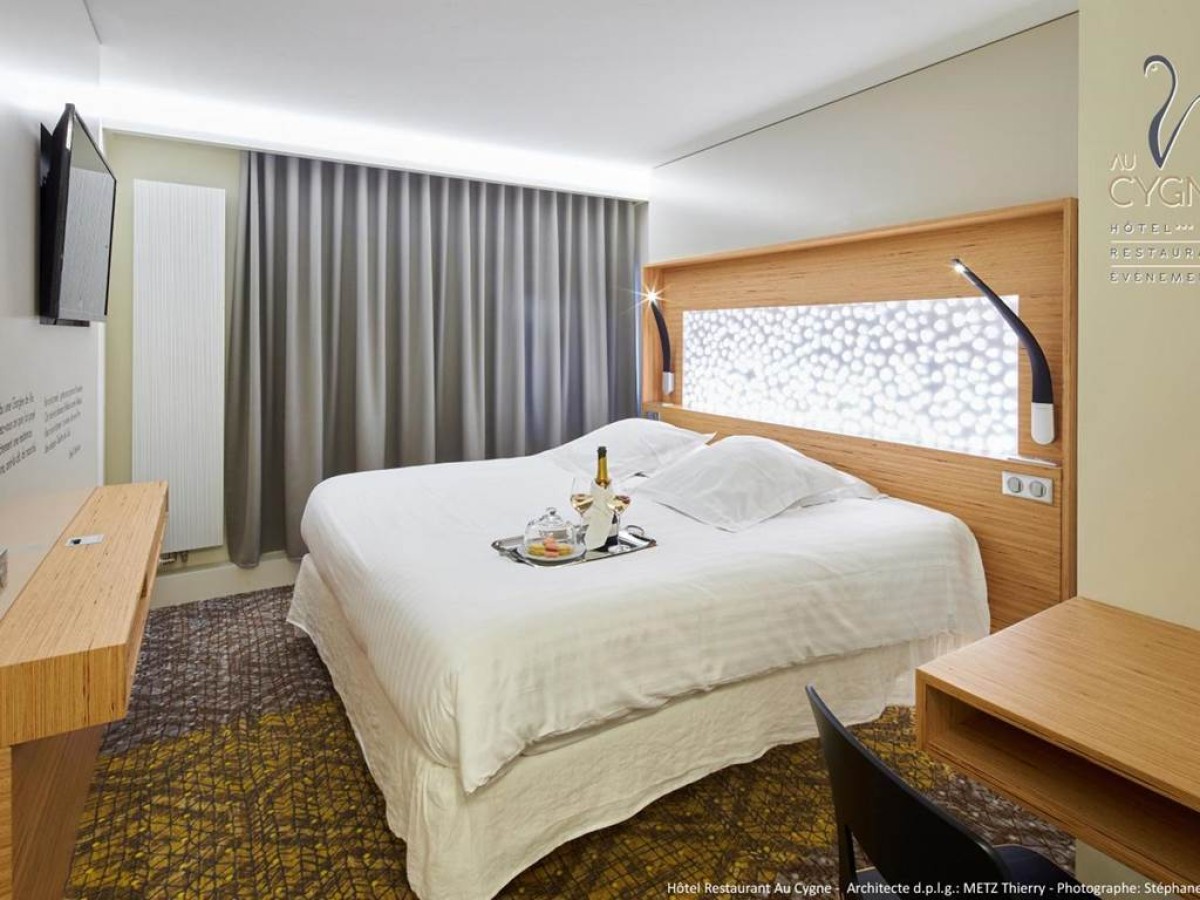 Hôtel Restaurant Au Cygne - Bonjour Fun