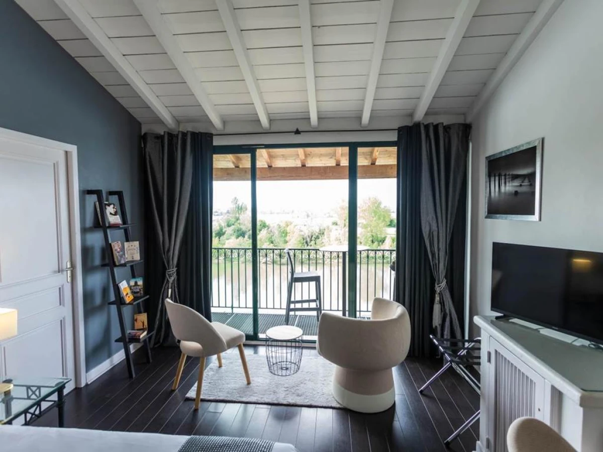 HOTEL restaurant CÔTE GARONNE le BALCON DES DAMES  - Bonjour Fun