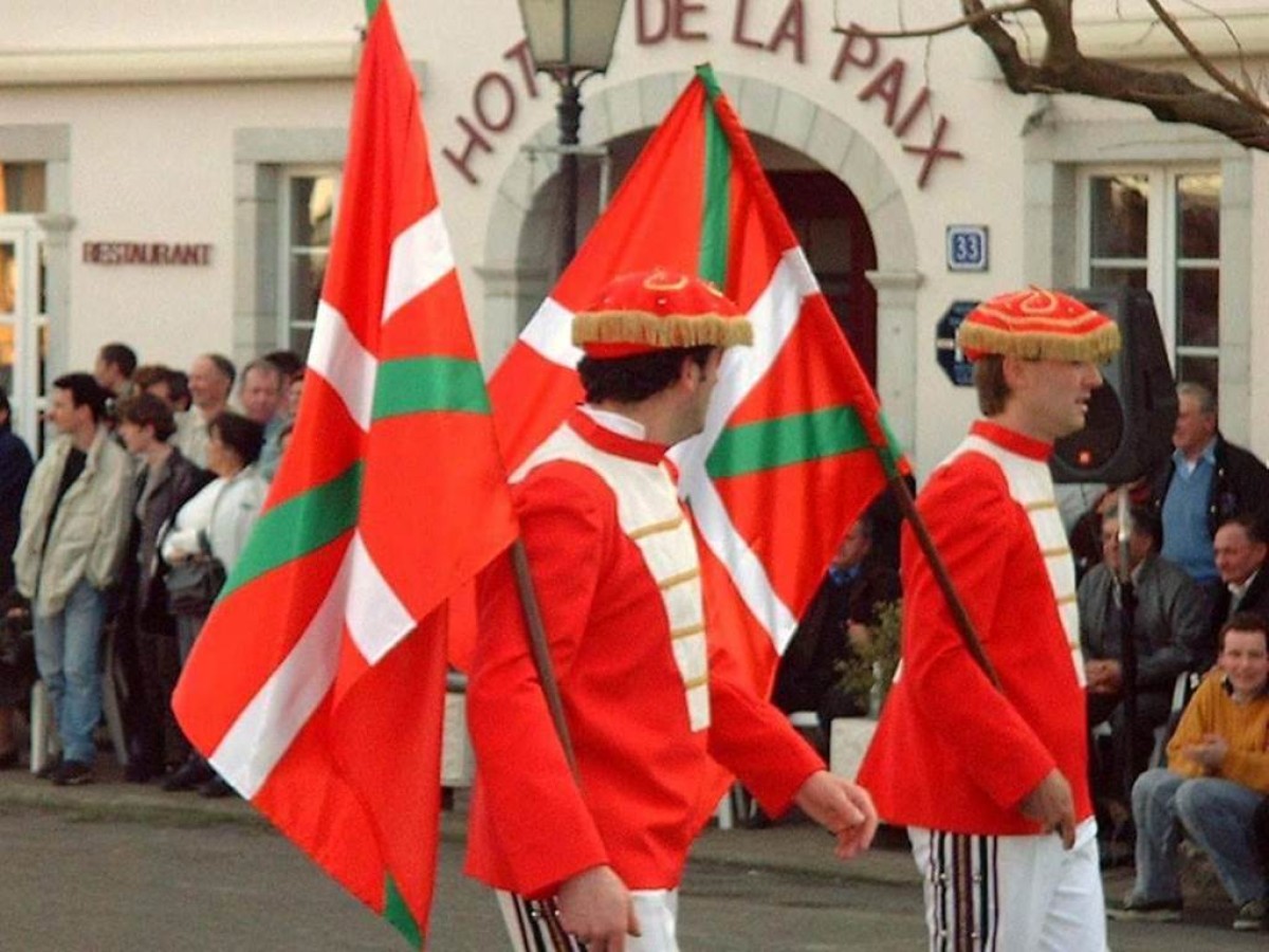 Hôtel-Restaurant de La Paix - Bonjour Fun