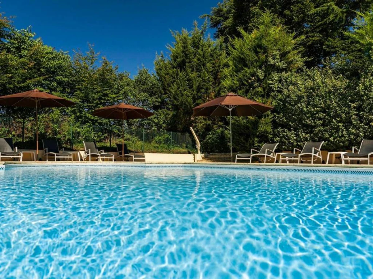Hôtel Restaurant du Château de la Tour - Bonjour Fun