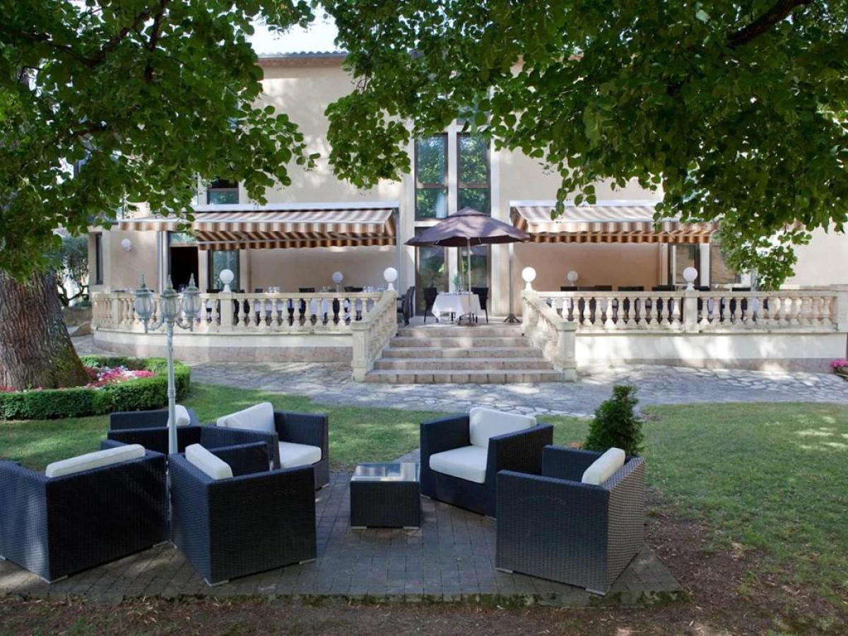 Hôtel Restaurant du Château de la Tour - Bonjour Fun
