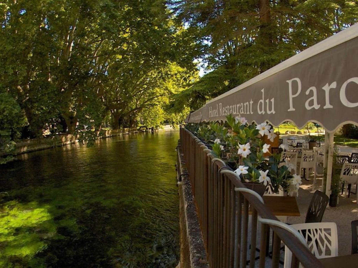 Hotel Restaurant du Parc en Bord de Rivière - Bonjour Fun