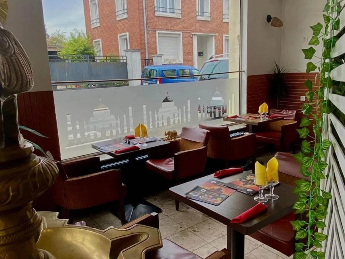 Hôtel & Restaurant ISVARA - Bonjour Fun