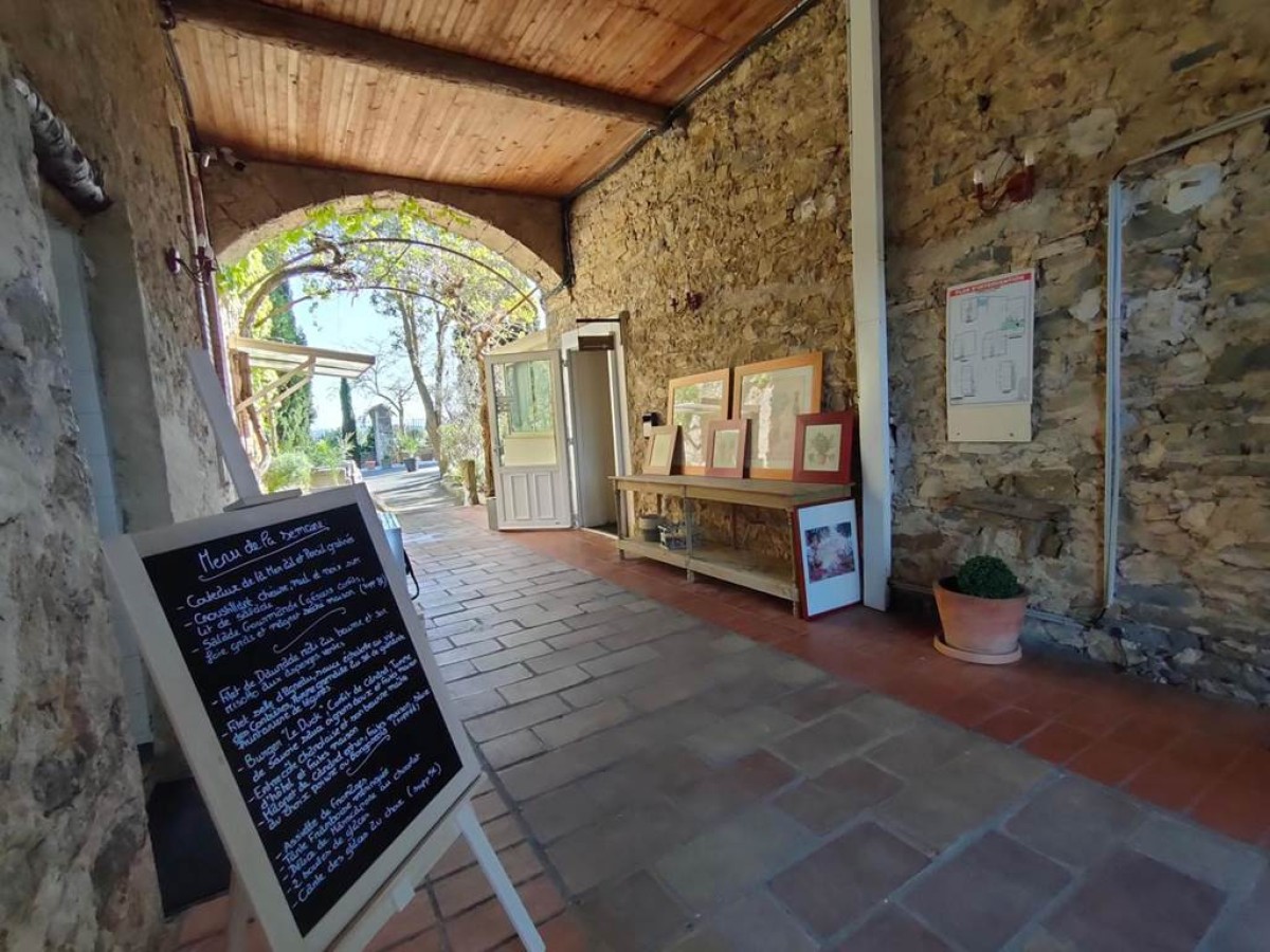 Hôtel Restaurant L'Art des Mets by Côté Jardin - Bonjour Fun