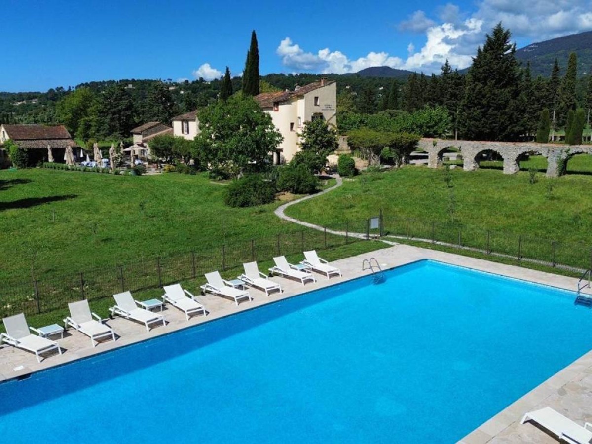 Hotel-Restaurant Le Moulin De La Camandoule - Bonjour Fun