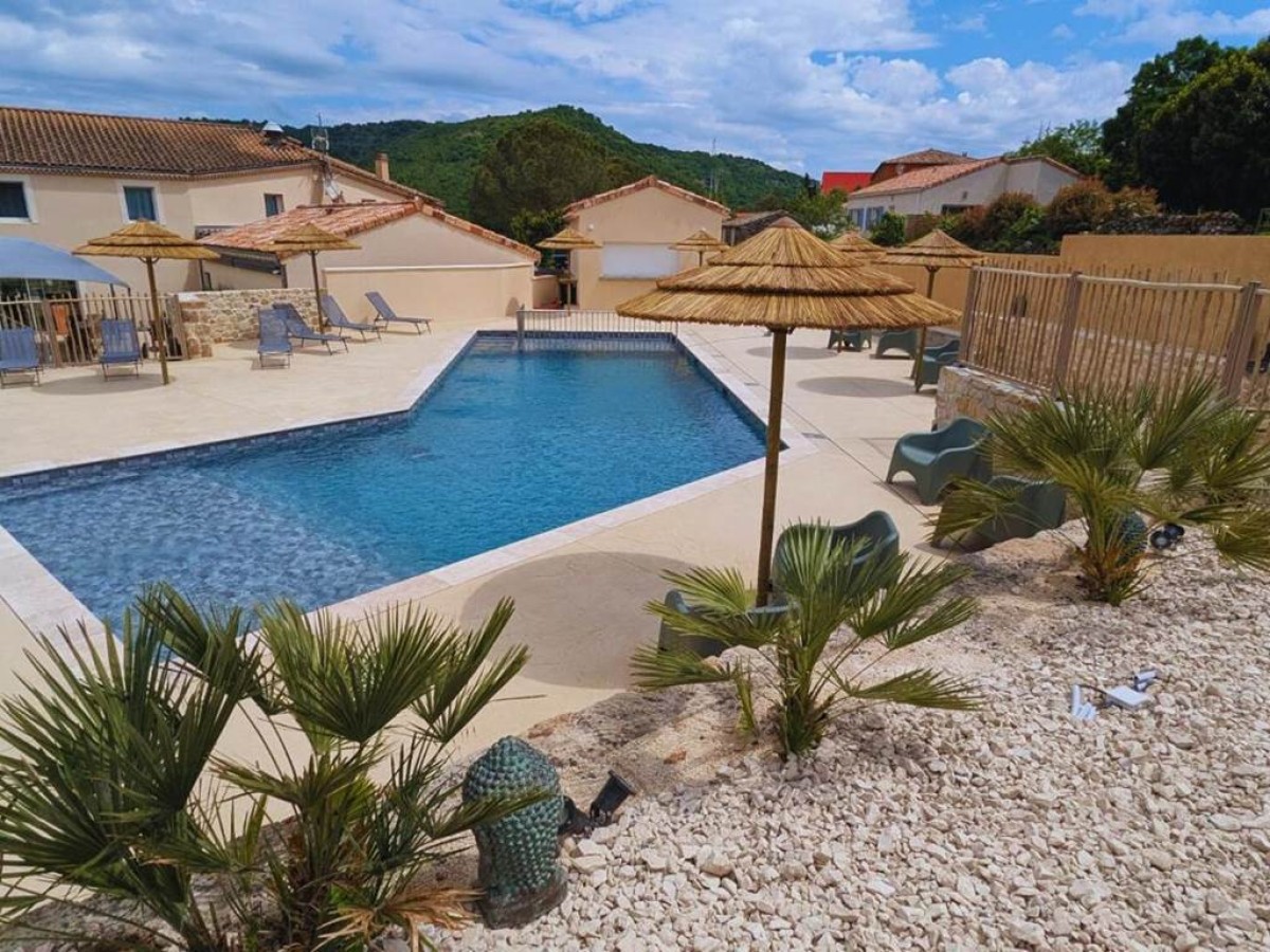 Hotel Restaurant Les Chataigniers - Bonjour Fun