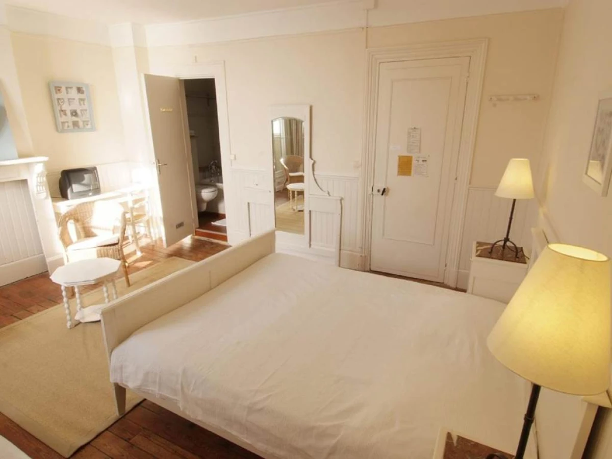 Hotel Restaurant Les Tourelles - Bonjour Fun