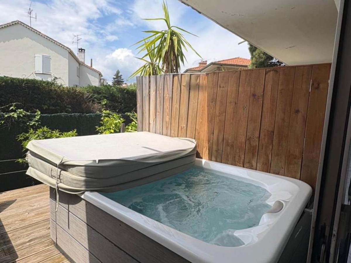 Hotel Sable Et Soleil - Port - Bonjour Fun