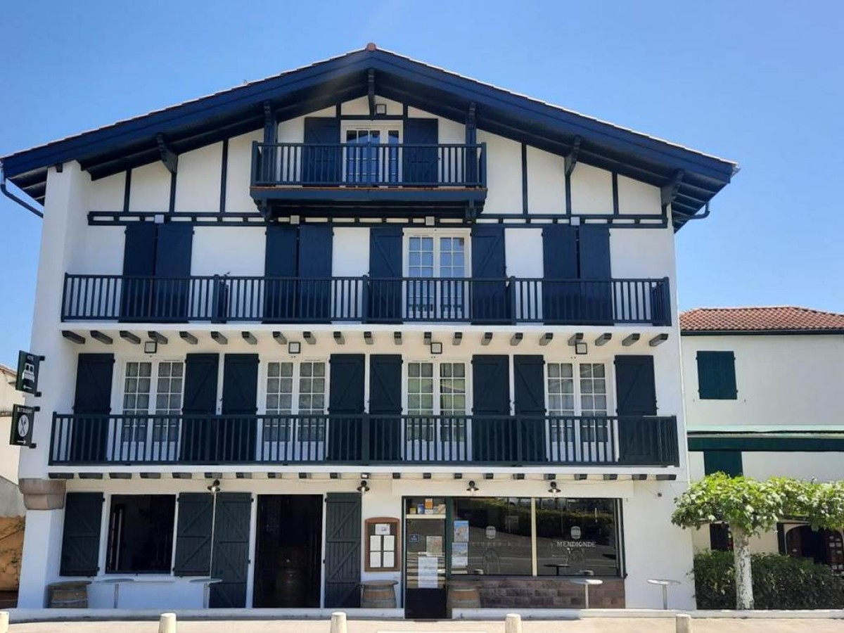 Hotel Trinquet - Bonjour Fun