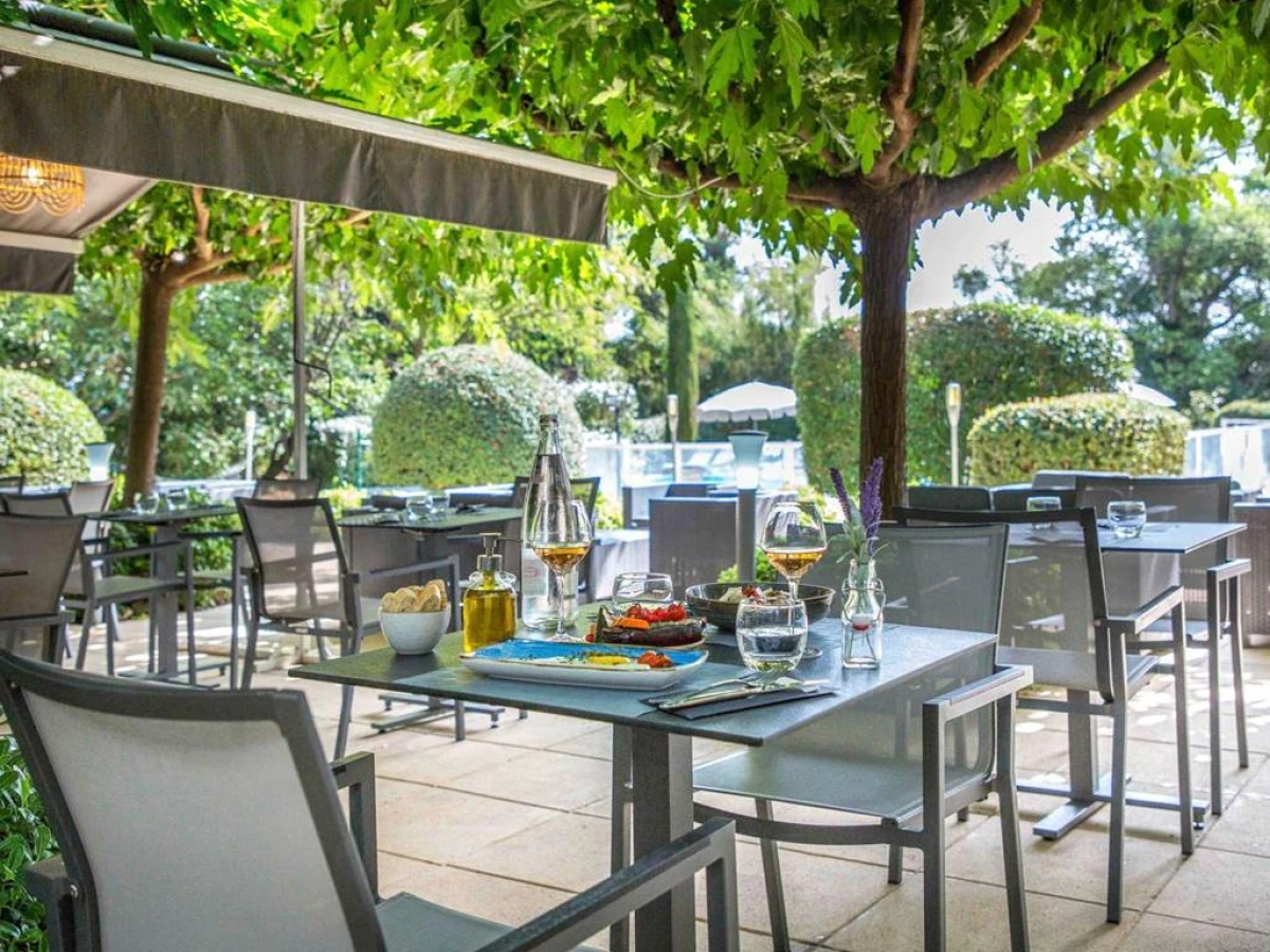 Ibis Cavaillon Portes du Luberon - Bonjour Fun