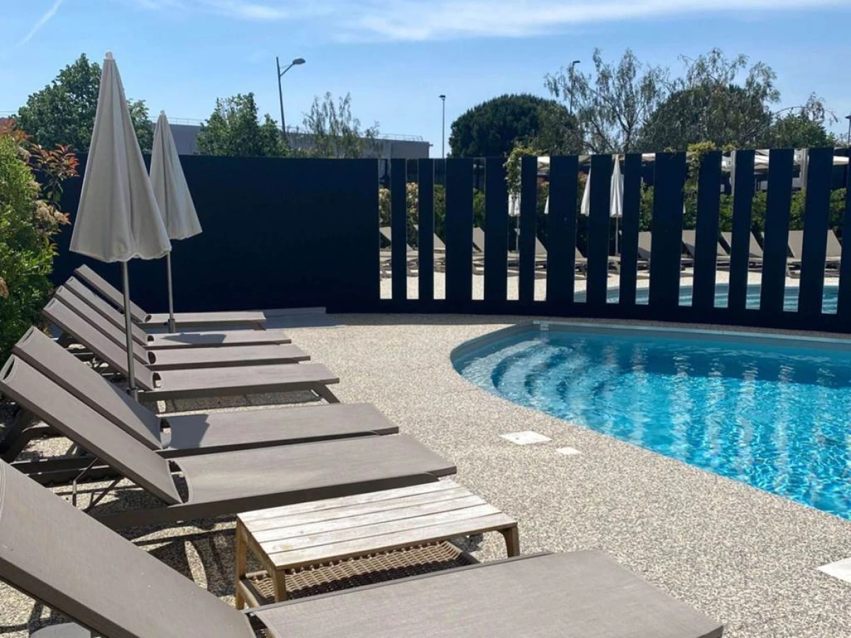 Ibis Lunel Petite Camargue - Bonjour Fun