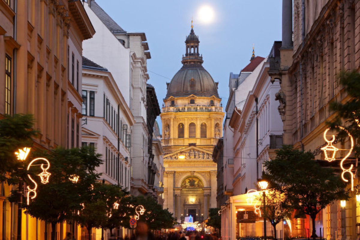 Jeu de piste insolite sur le marché de Noël (Budapest) - Bonjour Fun