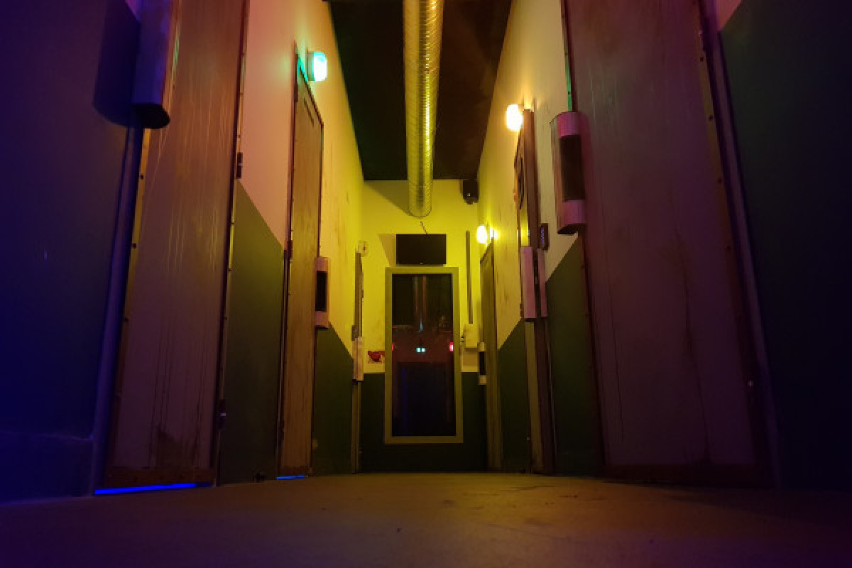 John Doe Escape Game LA PRISON DE BLUE CASTLE - Bonjour Fun