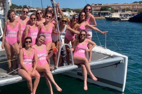 JOURNEE DECOUVERTE DE LA VOILE CATAMARAN PRIVATISE 12 Pers - Bonjour Fun